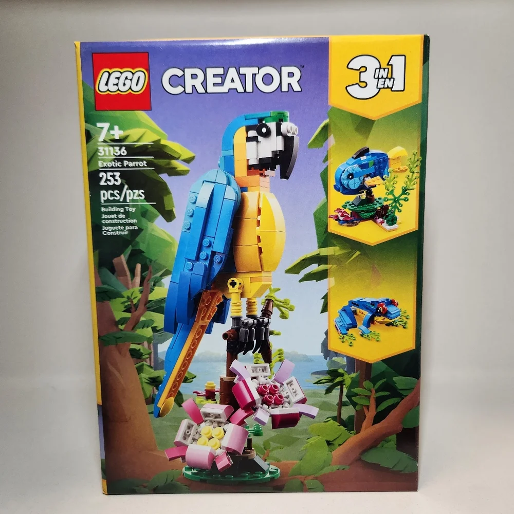 Lego Creator 3in1 Exotic Parrot Macaw Fish Frog Lego Set 253 Pieces CHRISTMAS